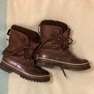 Brown Sorel womens winter boots size 8